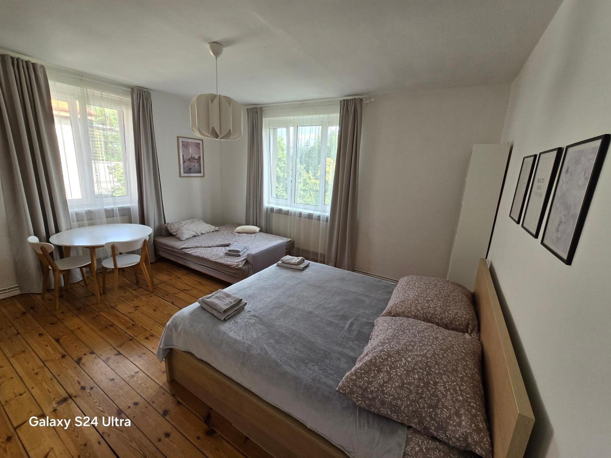 Przestronne W Domu Prywatnym Ze Wspolna Lazienka Prywatnosc I Komfort Bed & Breakfast
